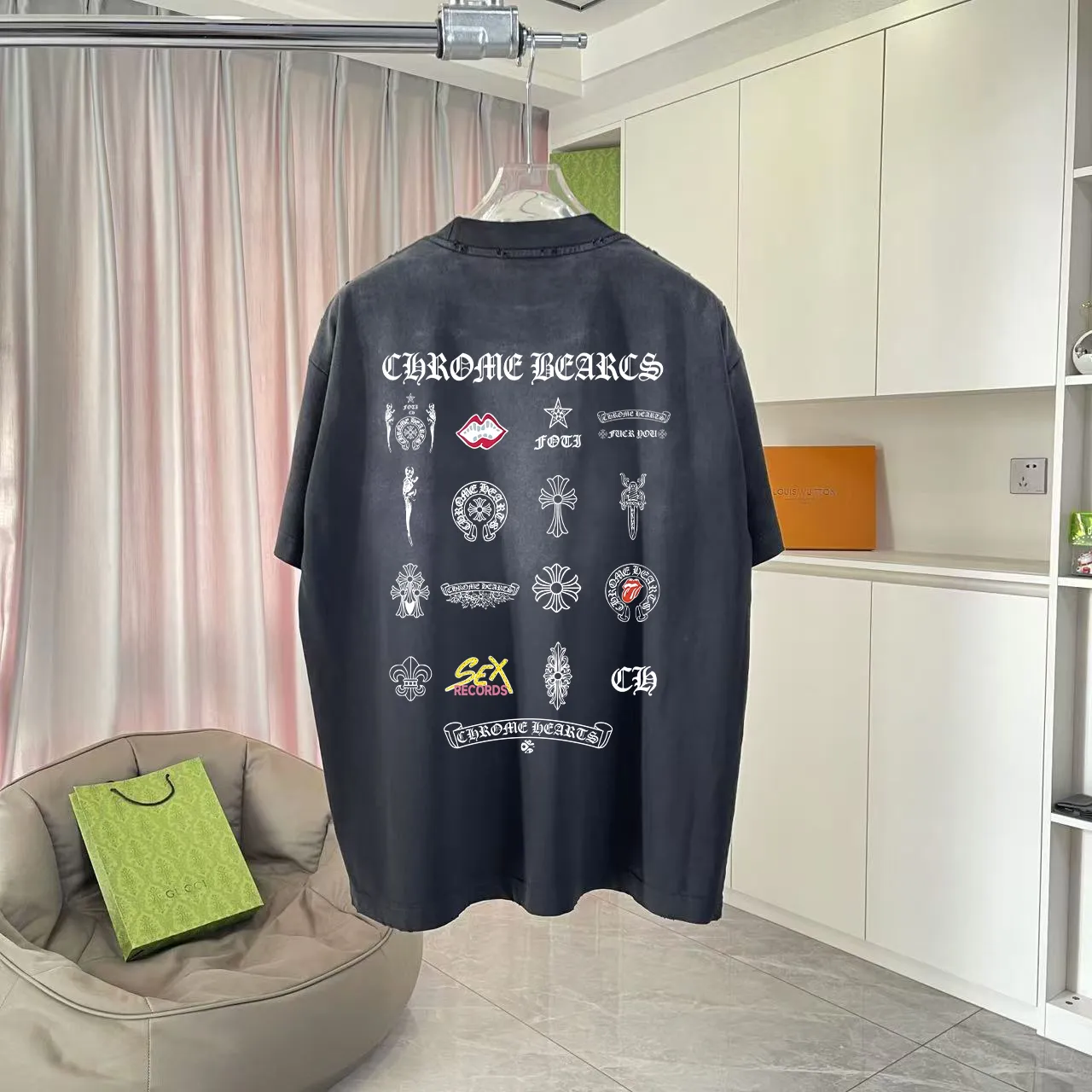 🅿️190 ch Crow* 2025 summer new style, washed, distressed, spray-painted, Sanskrit cross print, short-sleeved T-shirt, customized fabric 320g, same style for men and women, size: S M L XL XXL five sizes, color: black, gray, gradient black, gradient red